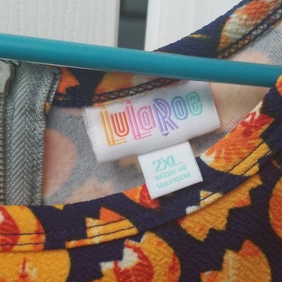 Lularoe Amelia - Picture 2 of 2
